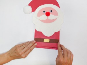 Pochette Cadeau Père-Noël : étape 9-3